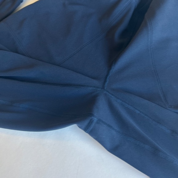 Lululemon Navy Loggers Leggings size 4 - Picture 9 of 12